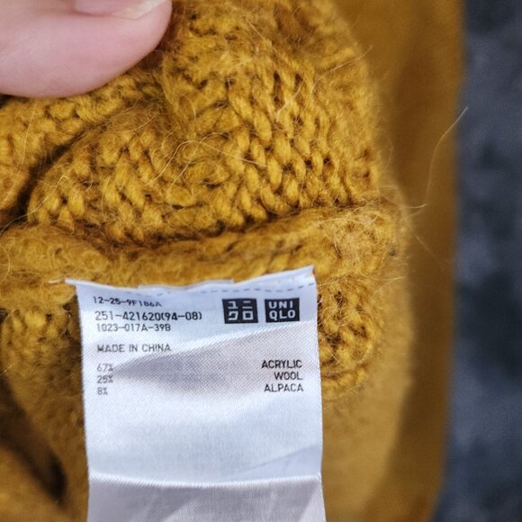 JW Anderson Uniqlo Wool Alpaca Blend Sweater Large Mustard Yellow Turtleneck EUC - Picture 5 of 8